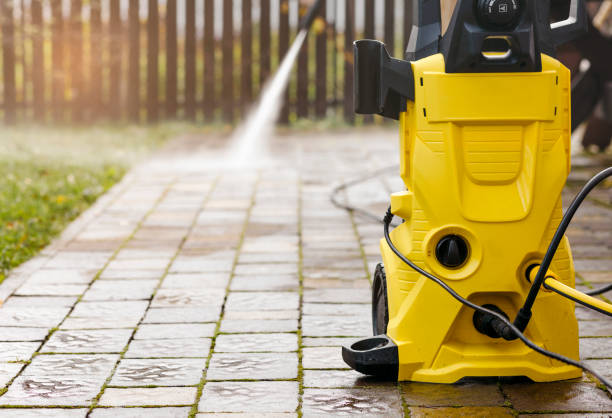 Post-Construction Pressure Washing in Garden City, KS